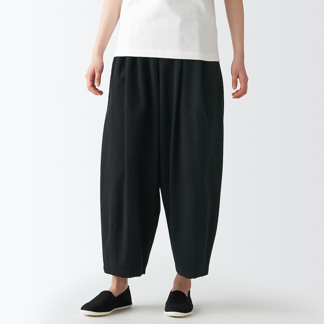 RELAX TAPERED PANTS